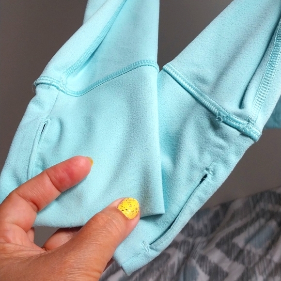 Under Amour Jacket Womens Medium Blue Green Full Zip Long Sleeve Outdoors - Picture 2 of 7